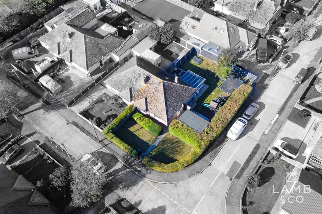 Property photo 2 of 16