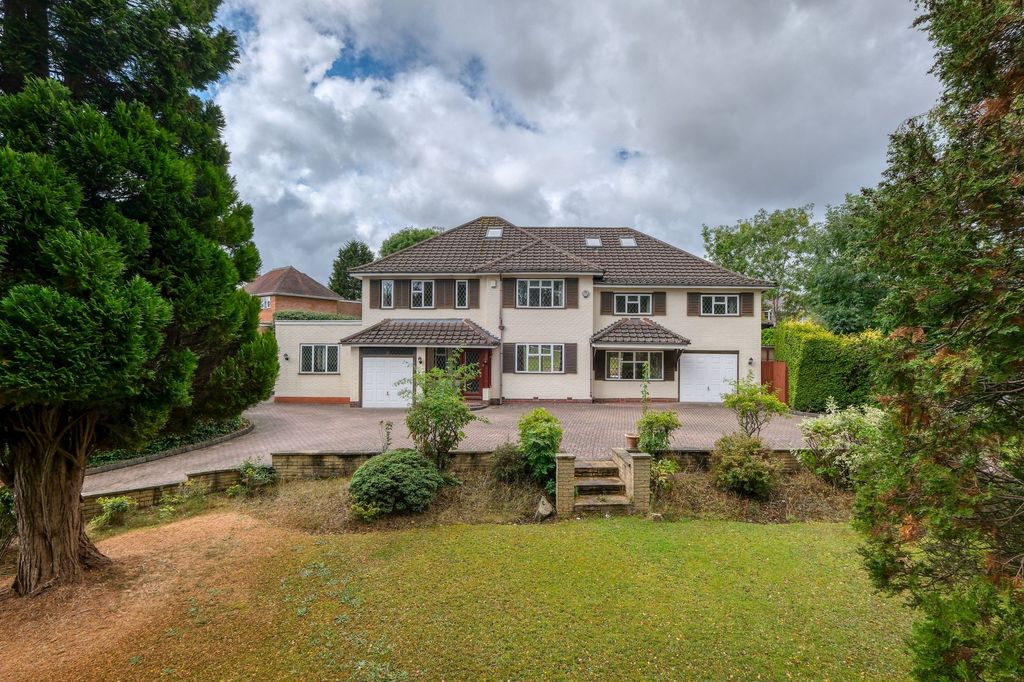 Property photo 1 of 36