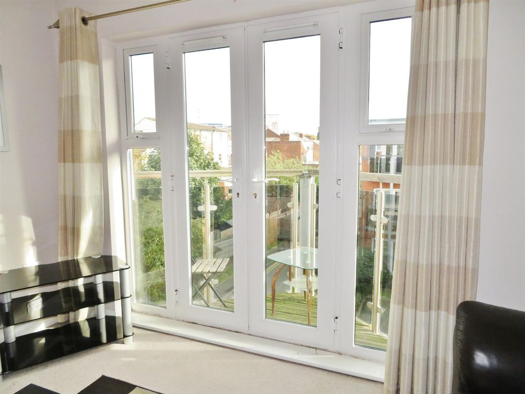 Property photo 3 of 9