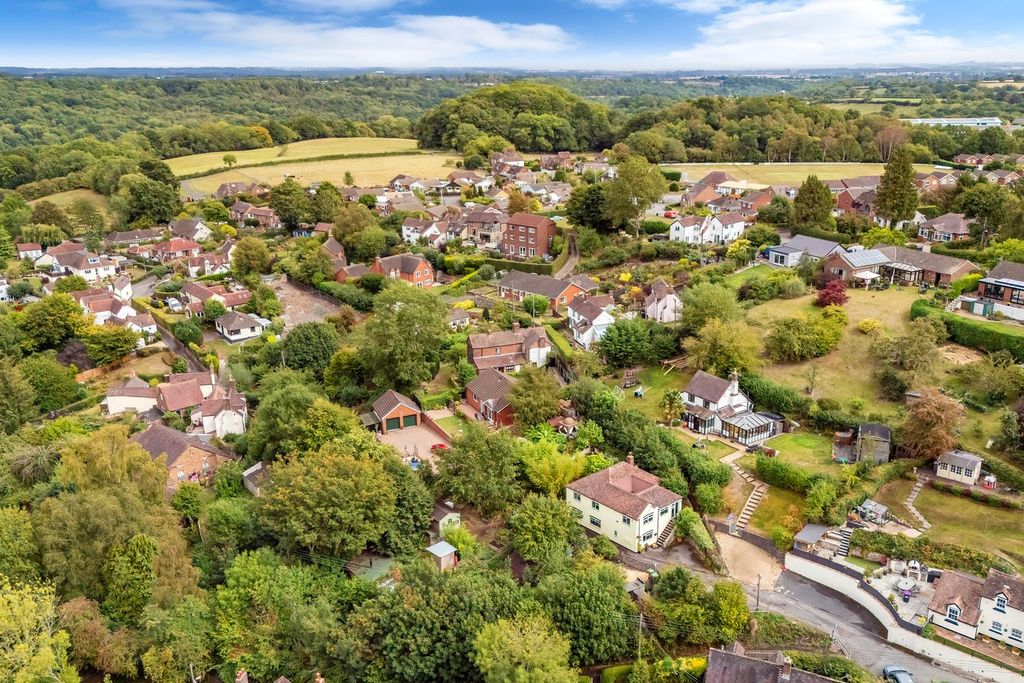 Property photo 2 of 38