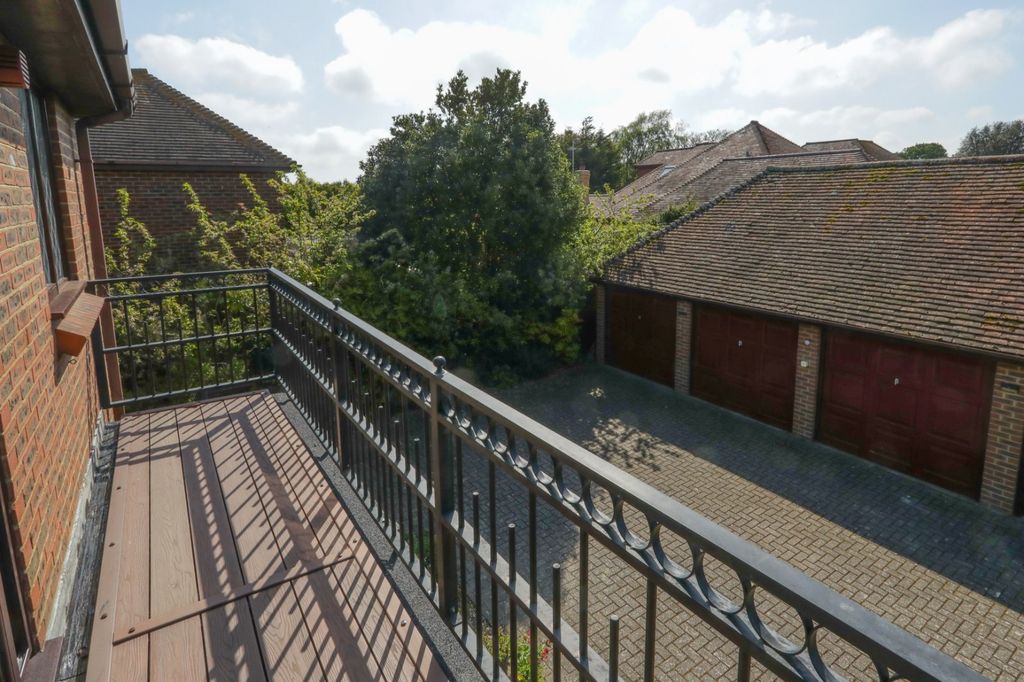 Additional image 7 of 2 bed flat for saleEpple Bay Avenue, Birchington, Kent CT7