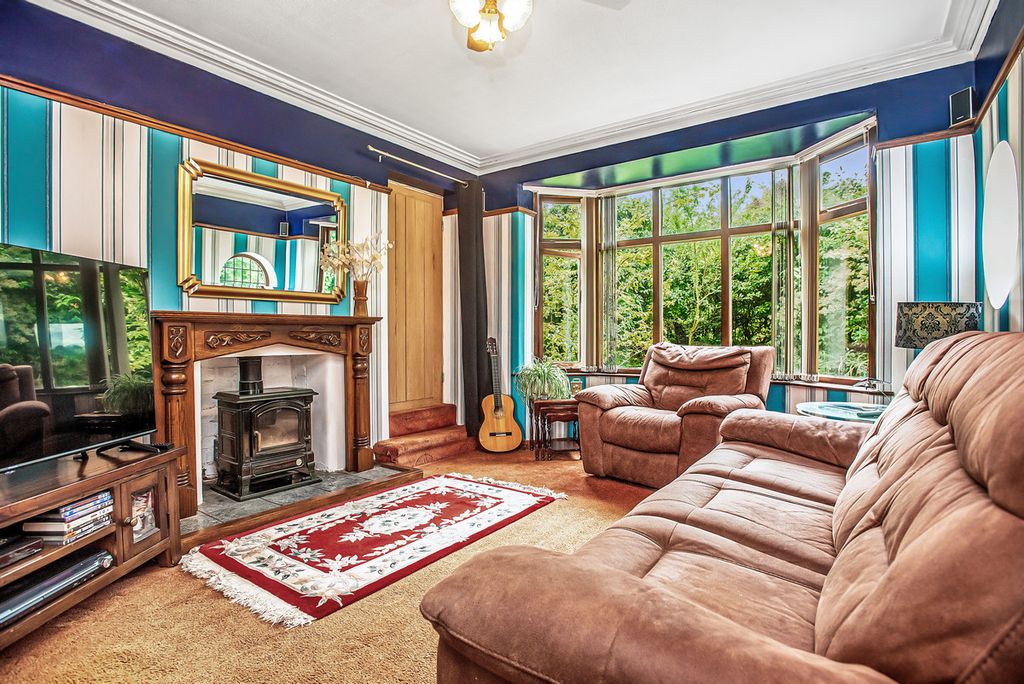 Property photo 3 of 36