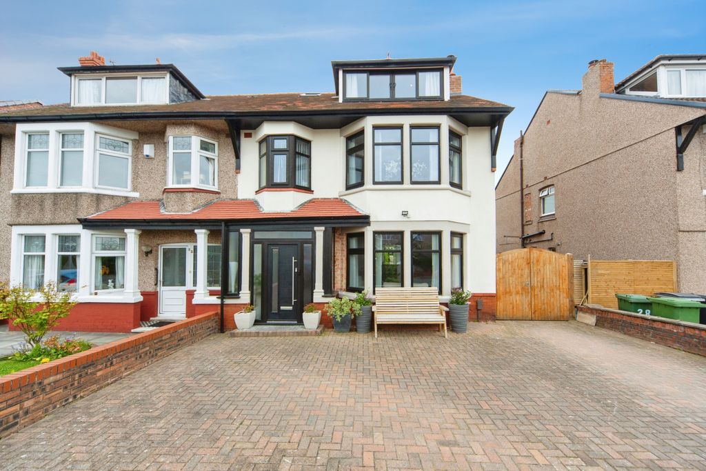 Property photo 1 of 15