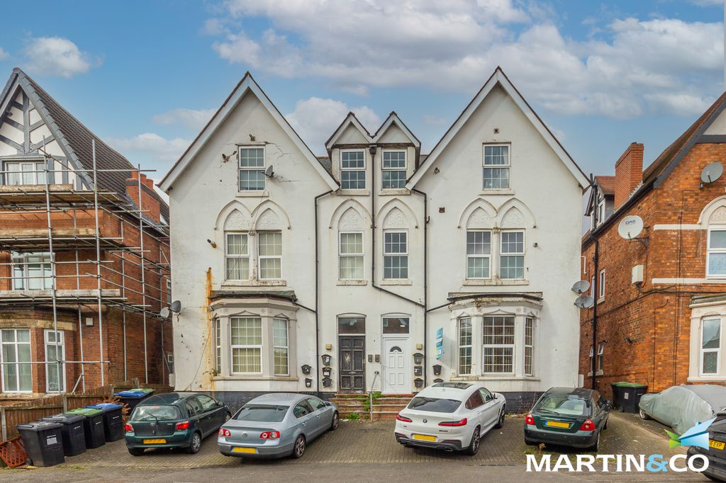 Property photo 1 of 5