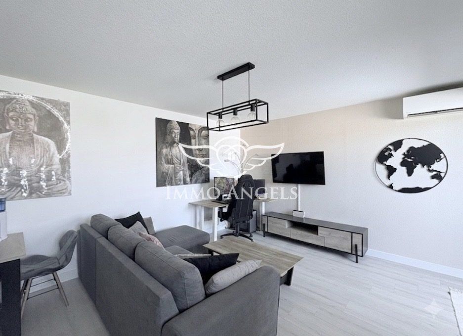 Property photo 1 of 11 Very Beautiful 3-Room Apt. Completely Renovated - Terrace - Garage - Private Parking Space