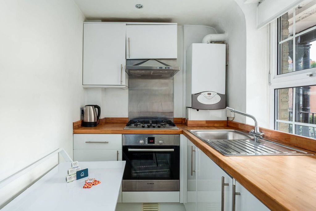 Property photo 2 of 4