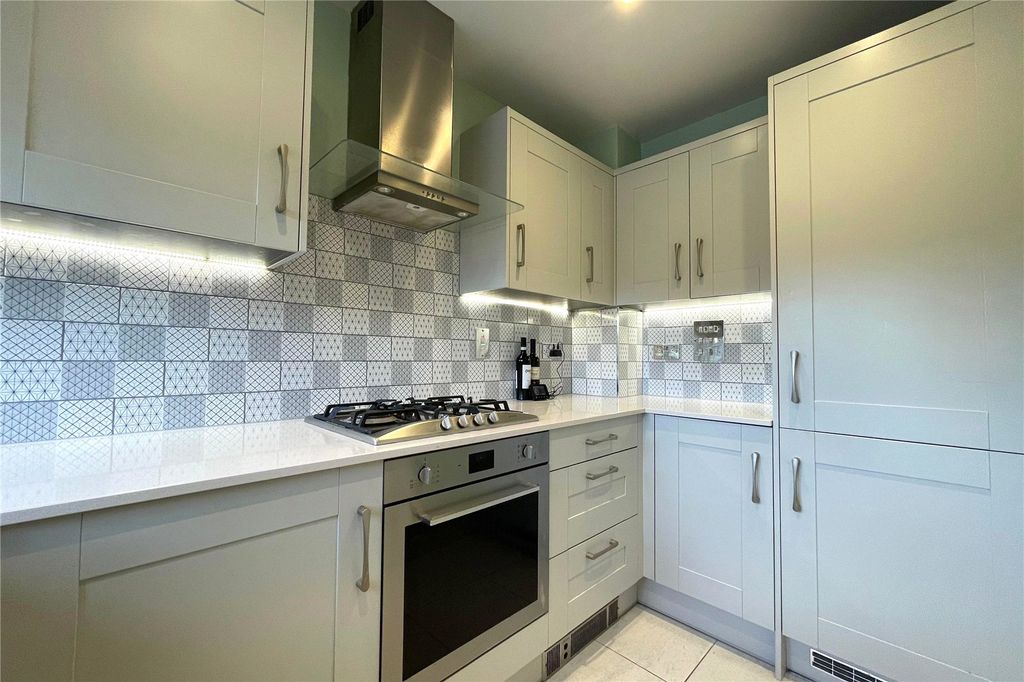 Property photo 2 of 10 Picture No. 20