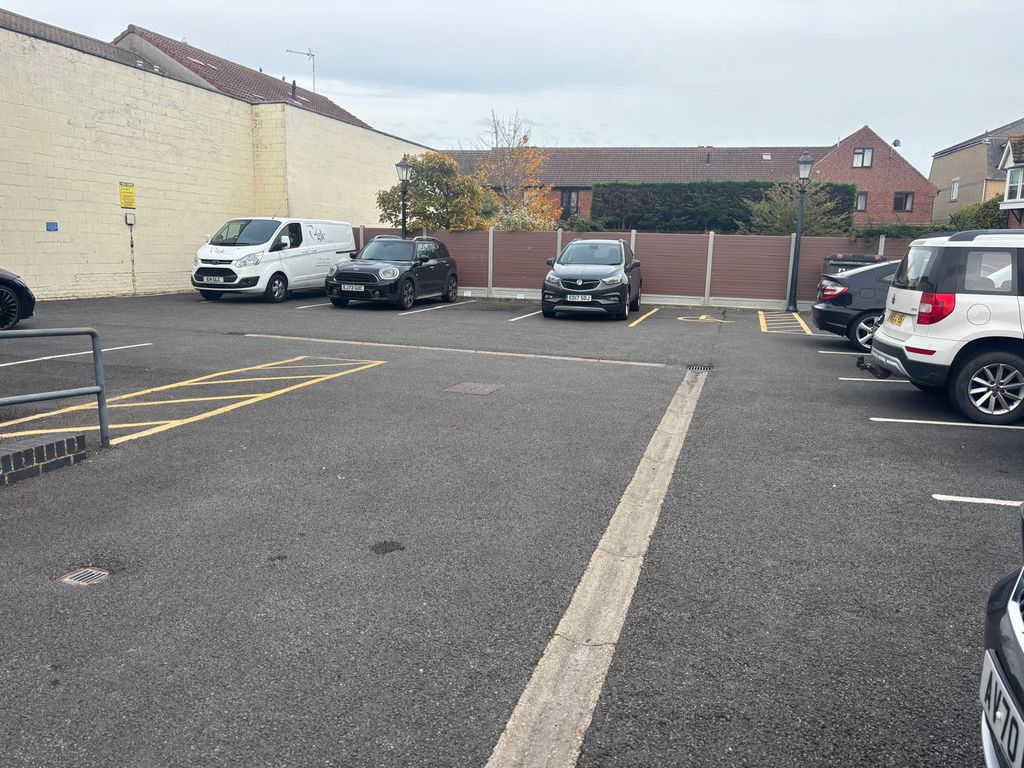 Property photo 2 of 7