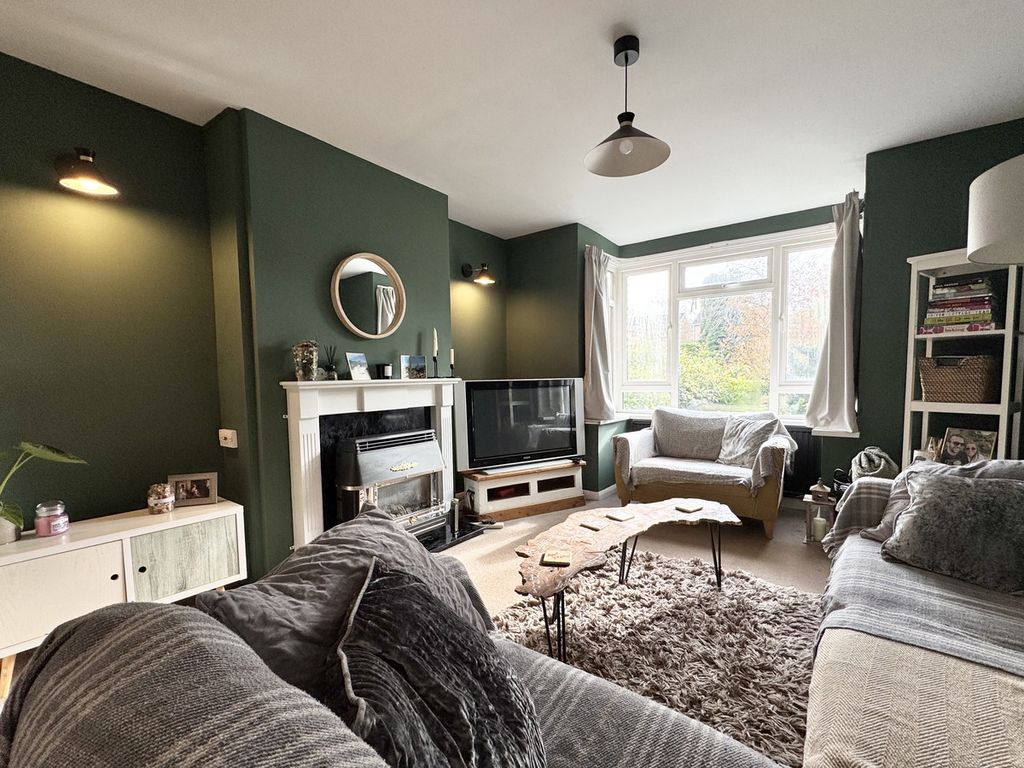 Property photo 2 of 21