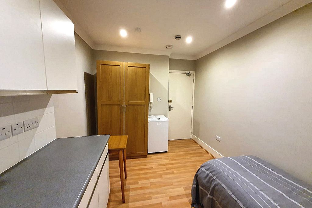 Property photo 2 of 3 Gallery