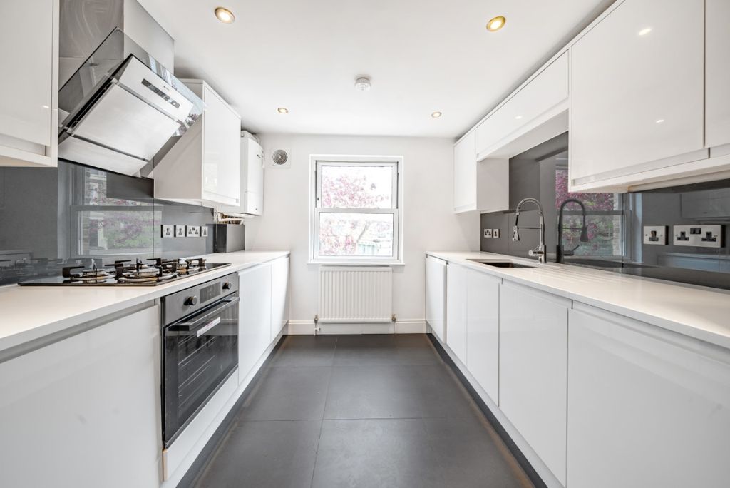 Property photo 3 of 7 977188 (4)