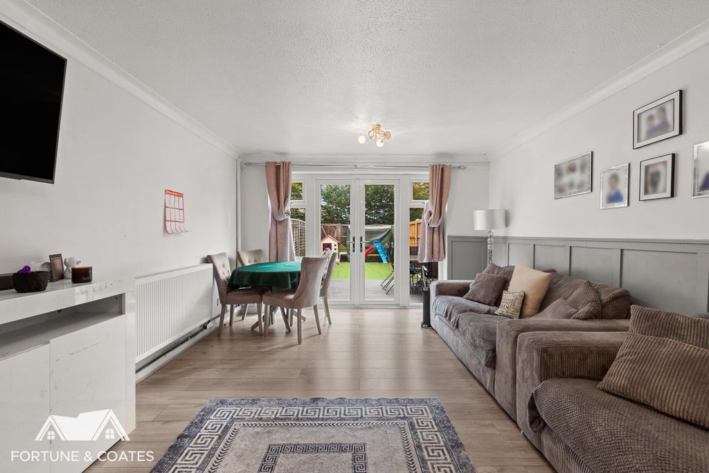 Property photo 3 of 13 Bynghams_14.Jpg