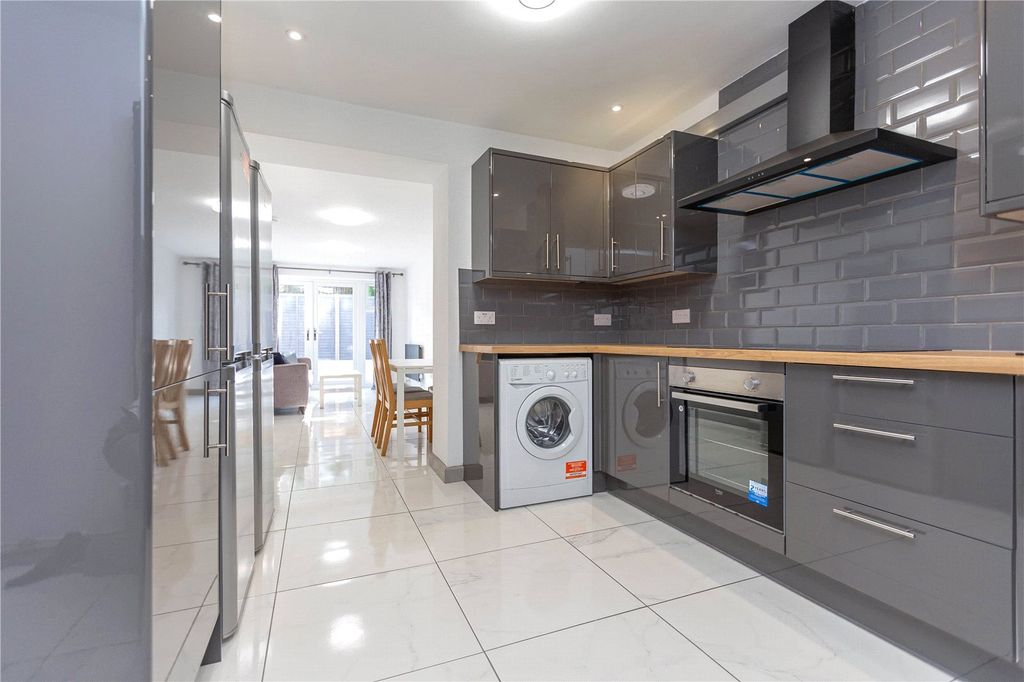 Property photo 1 of 12 Picture No. 25