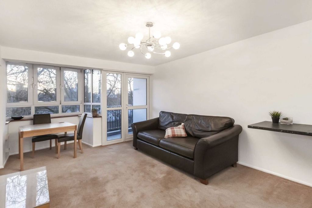 Property photo 2 of 4