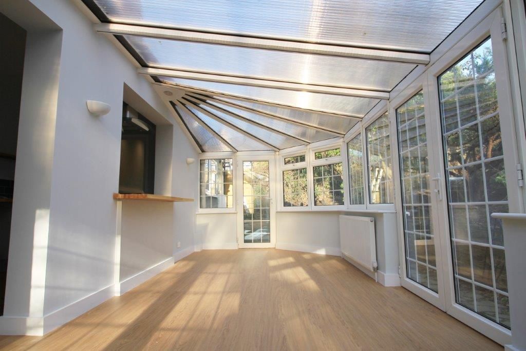 Property photo 2 of 31
