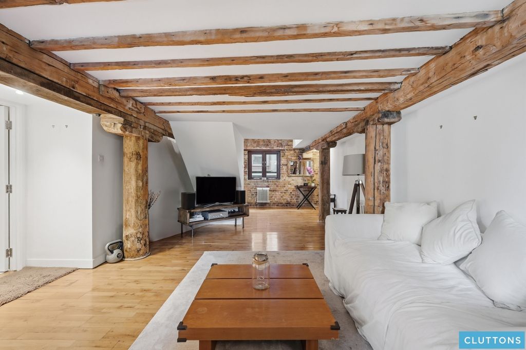 Property photo 2 of 18 Img_1924