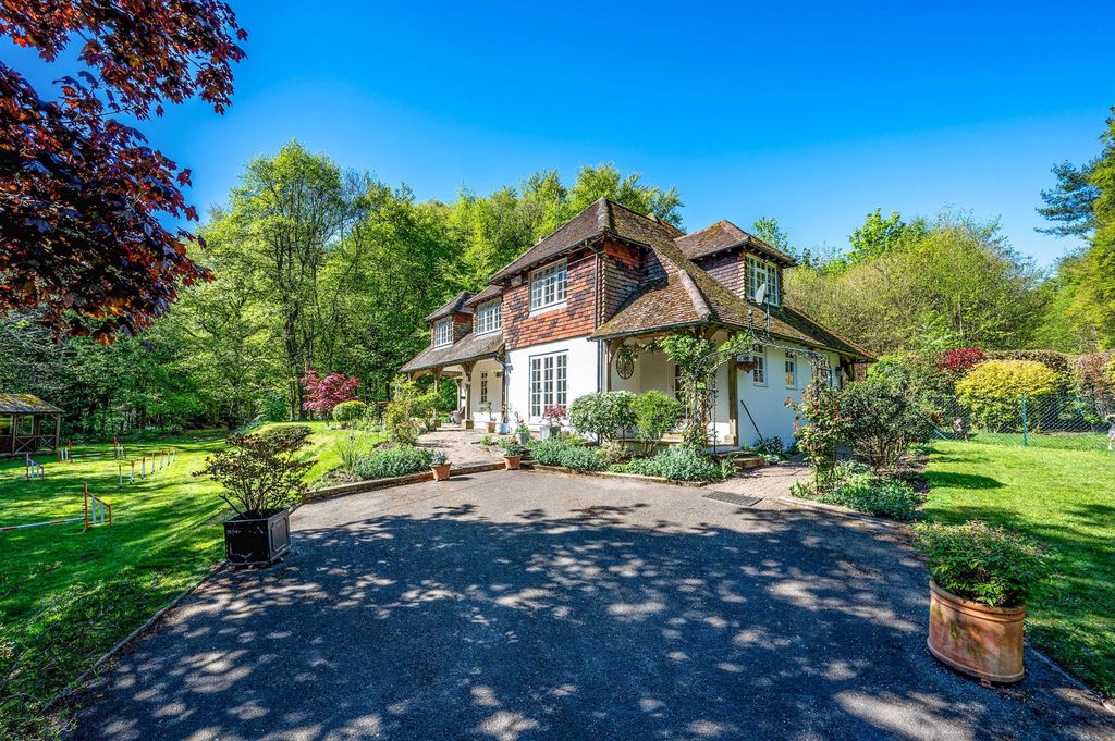Property photo 1 of 37