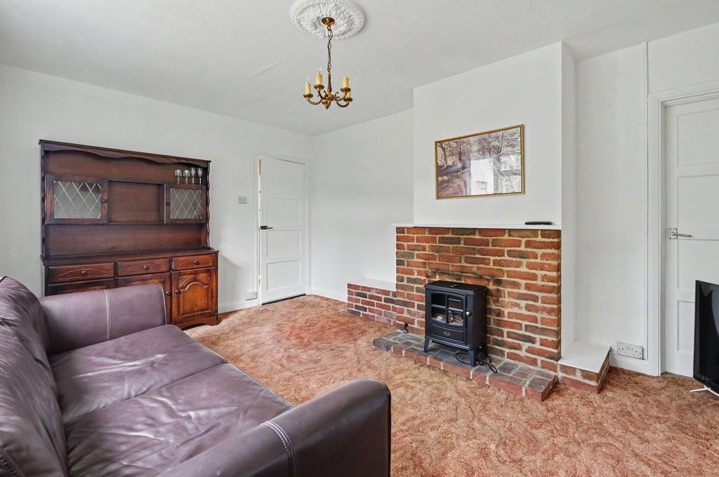 Property photo 3 of 13