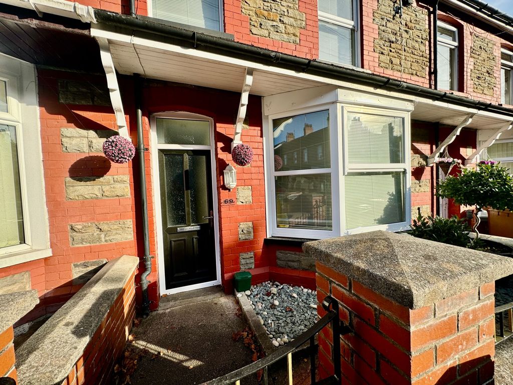 Property photo 1 of 30