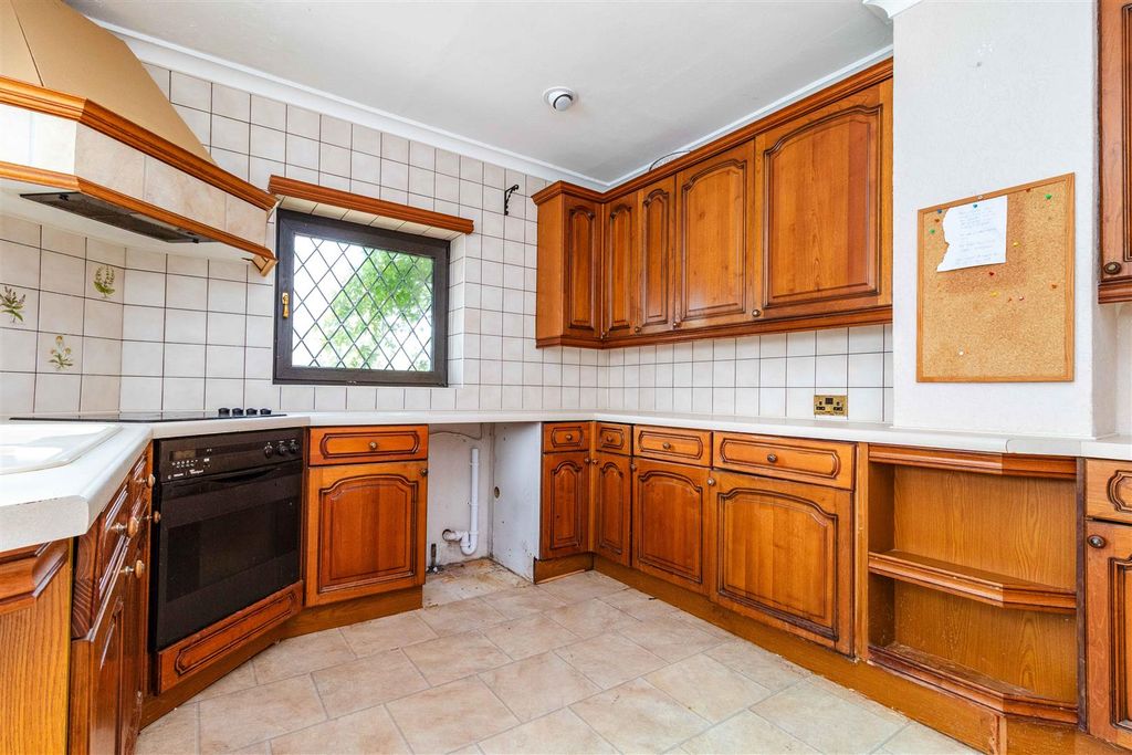 Property photo 3 of 15 Warren-7.Jpg