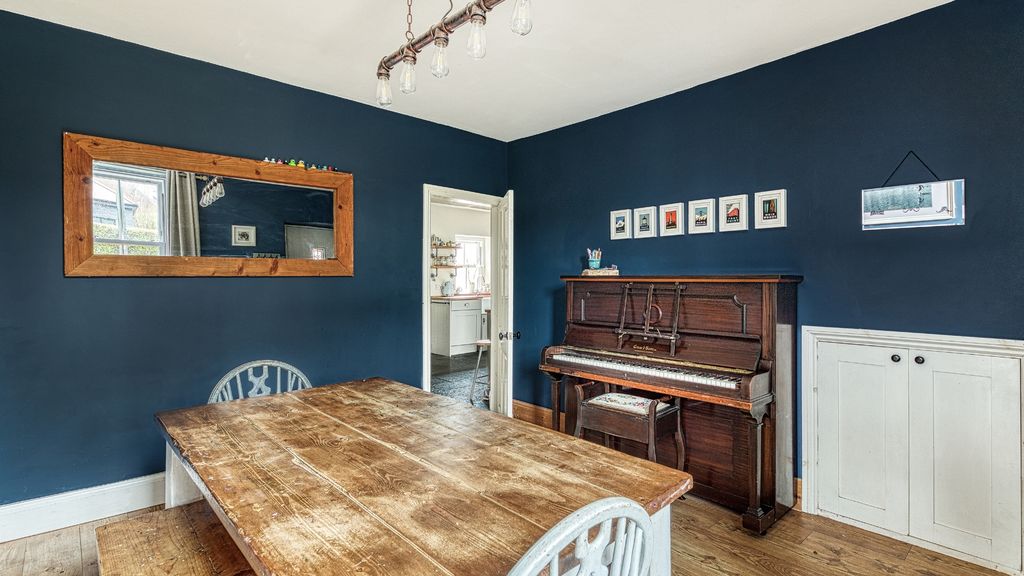 Property photo 2 of 43 Photo 22