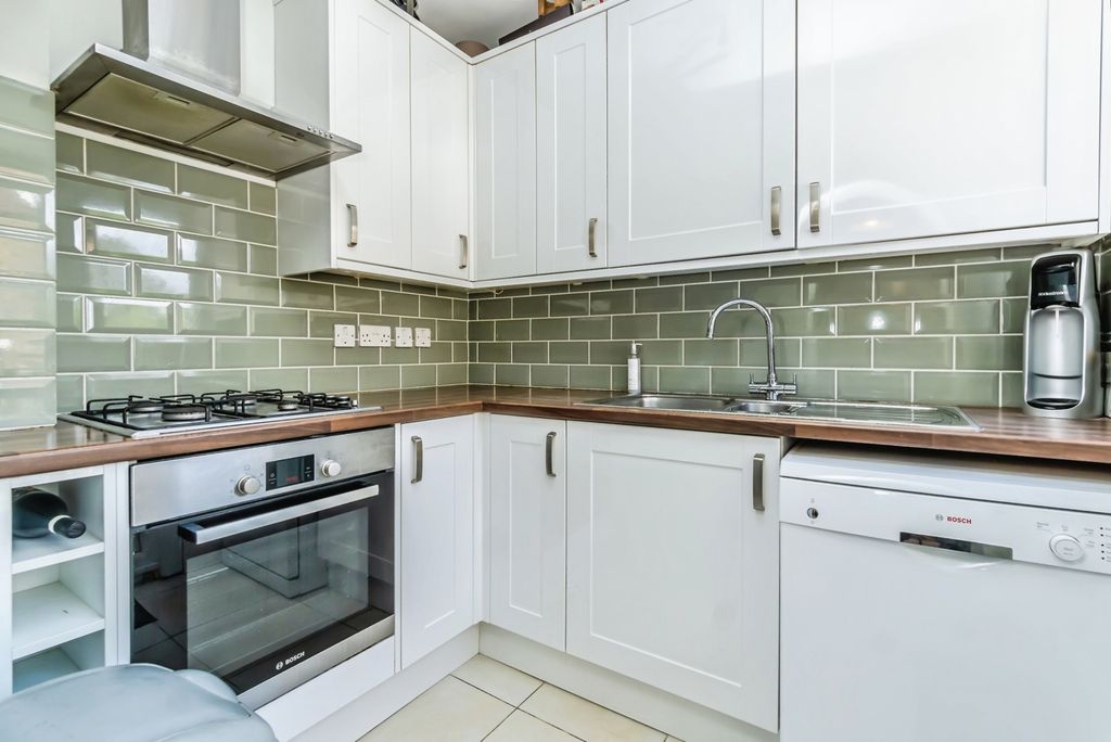 Property photo 3 of 19 Pbox-Img.Jpg