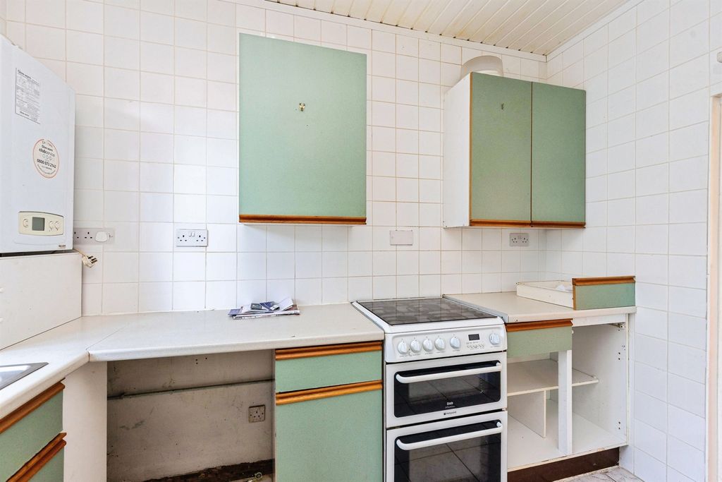 Property photo 3 of 17