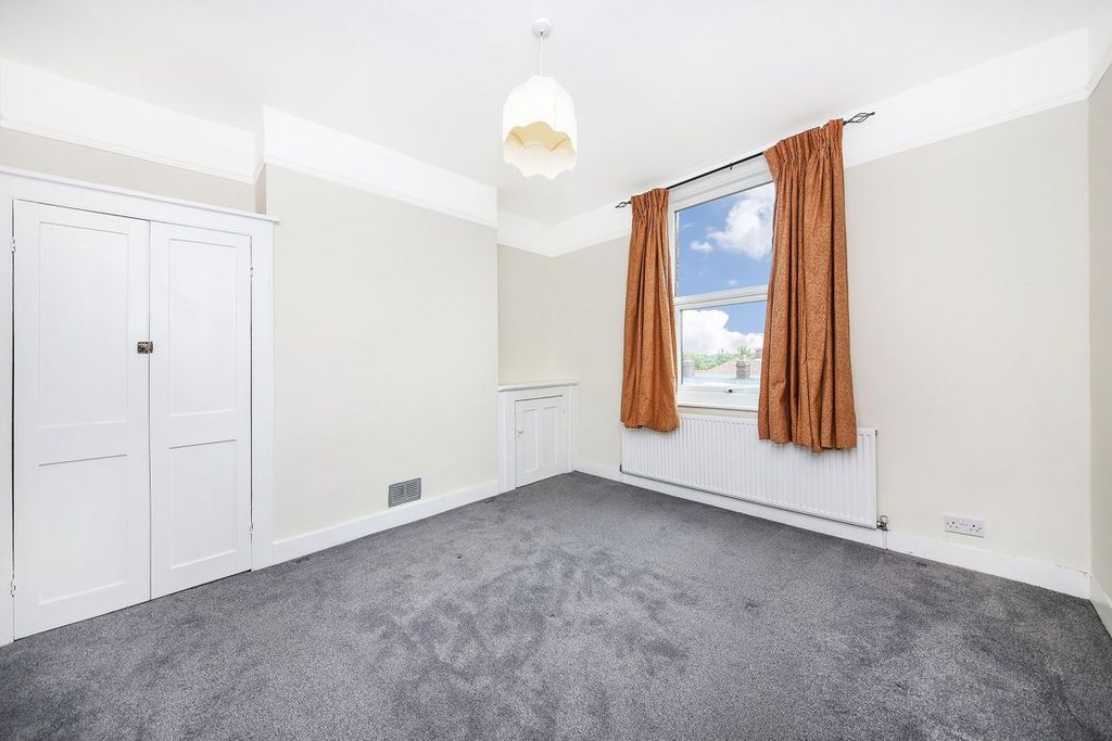 Property photo 3 of 4