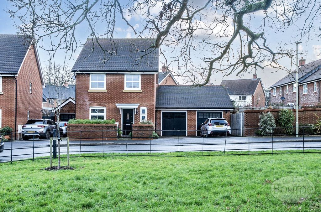 Property photo 1 of 18 Picture No. 22