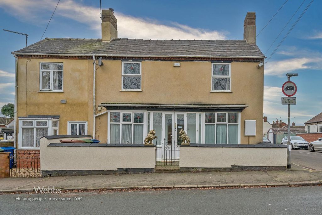 Property photo 1 of 42 ©Webbs© (86 Of 230).Jpg