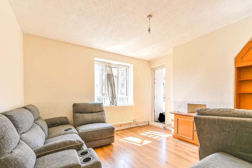 Property photo 3 of 7
