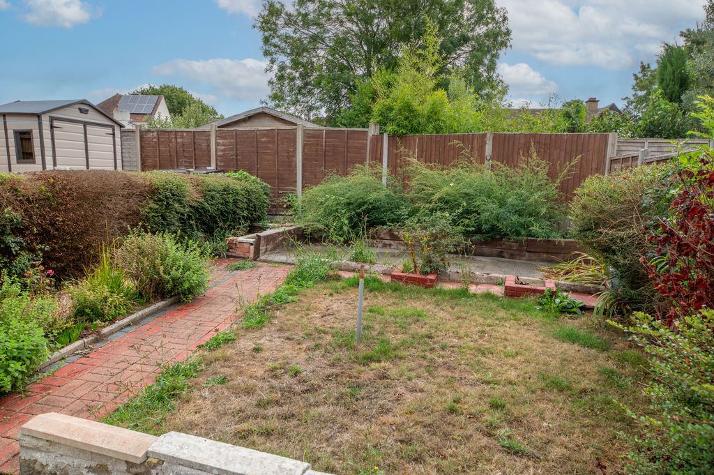 Property photo 2 of 14 Photo 16