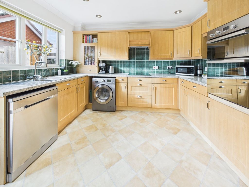 Property photo 2 of 29