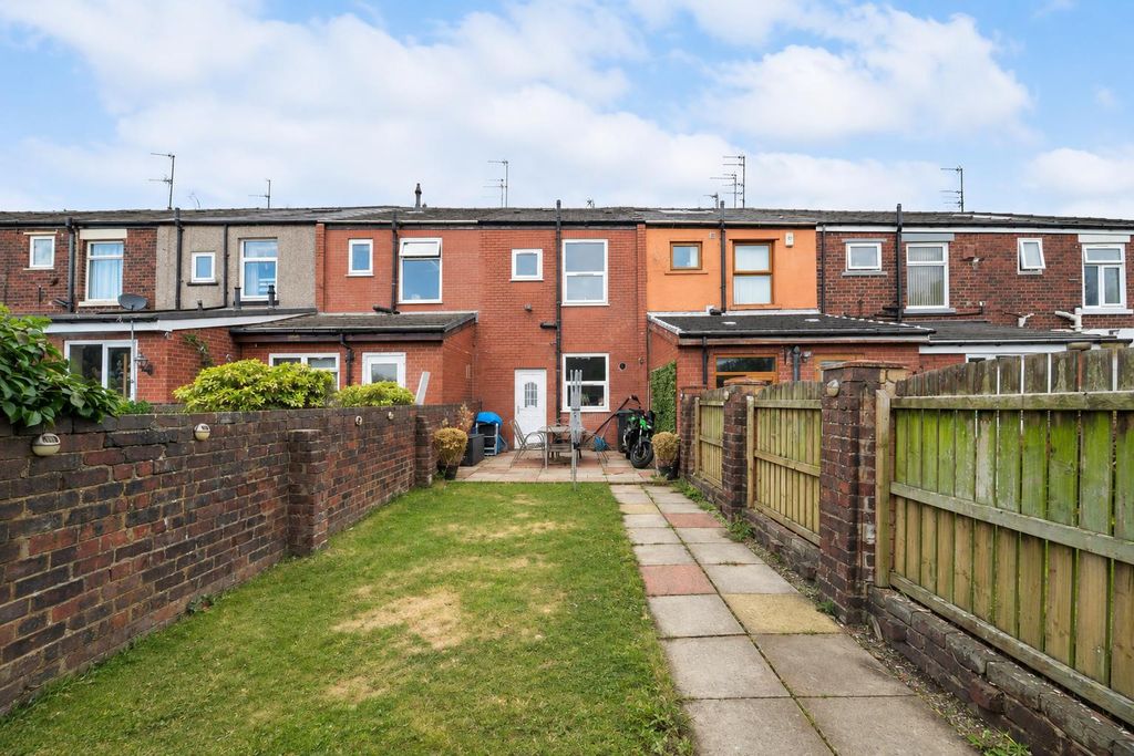Property photo 3 of 13 c (11).Png