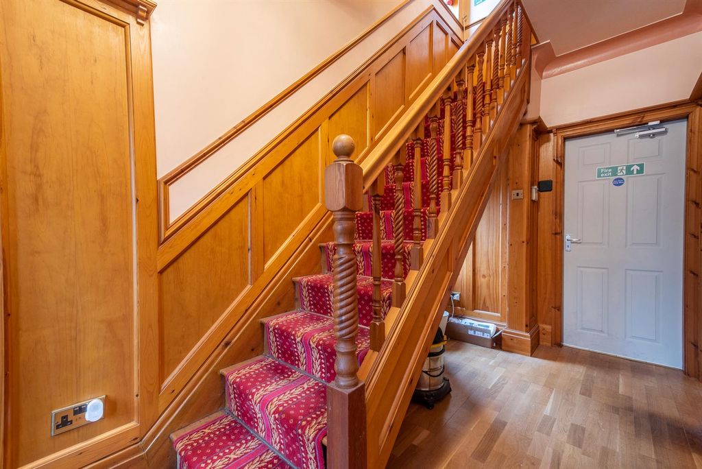 Property photo 3 of 18 Hallway