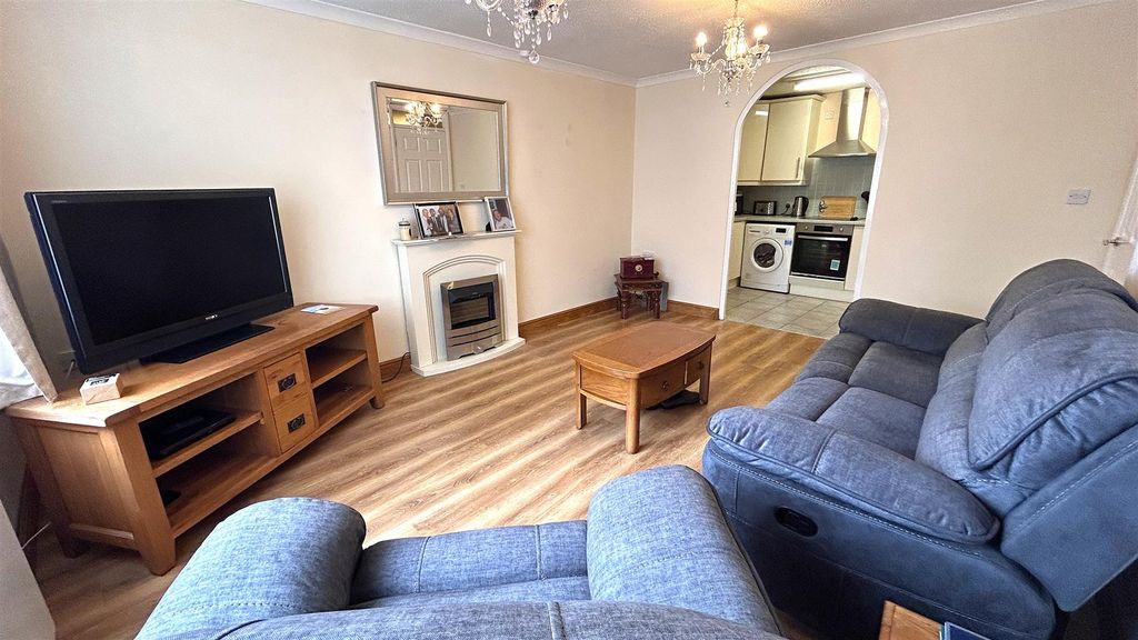 Property photo 3 of 10 Img_0810.Jpg