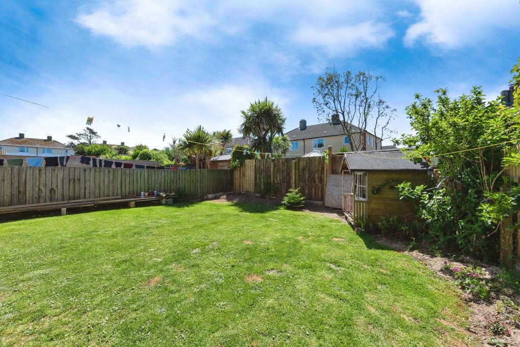 Property photo 2 of 16 Photo