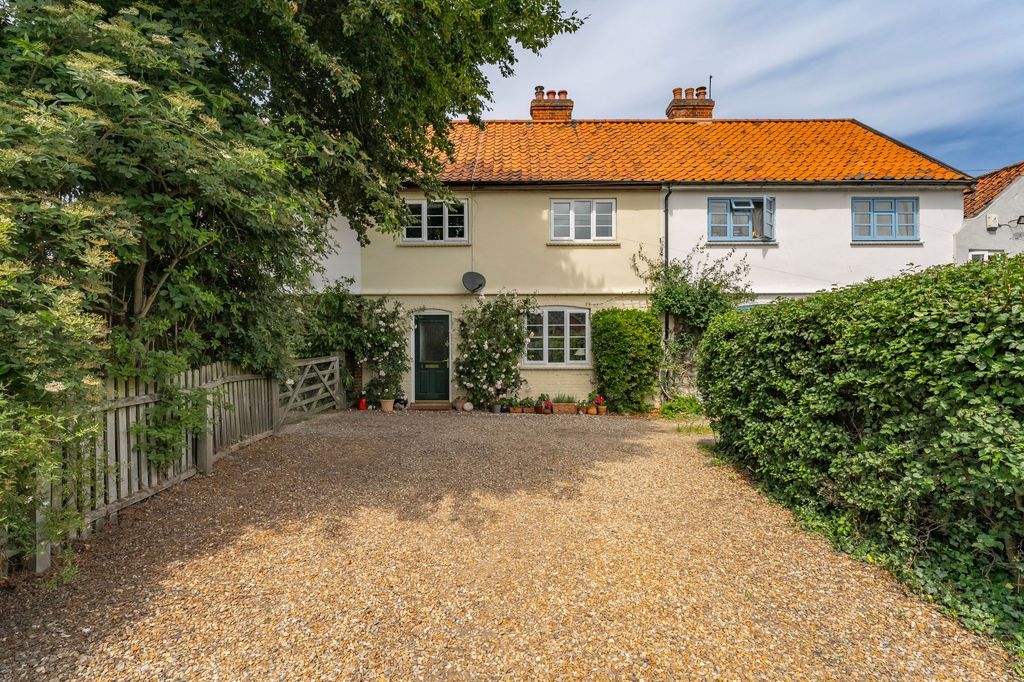 Property photo 1 of 18