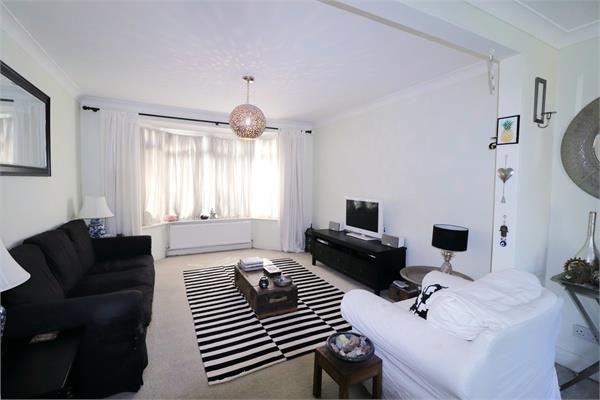 Property photo 3 of 11 3