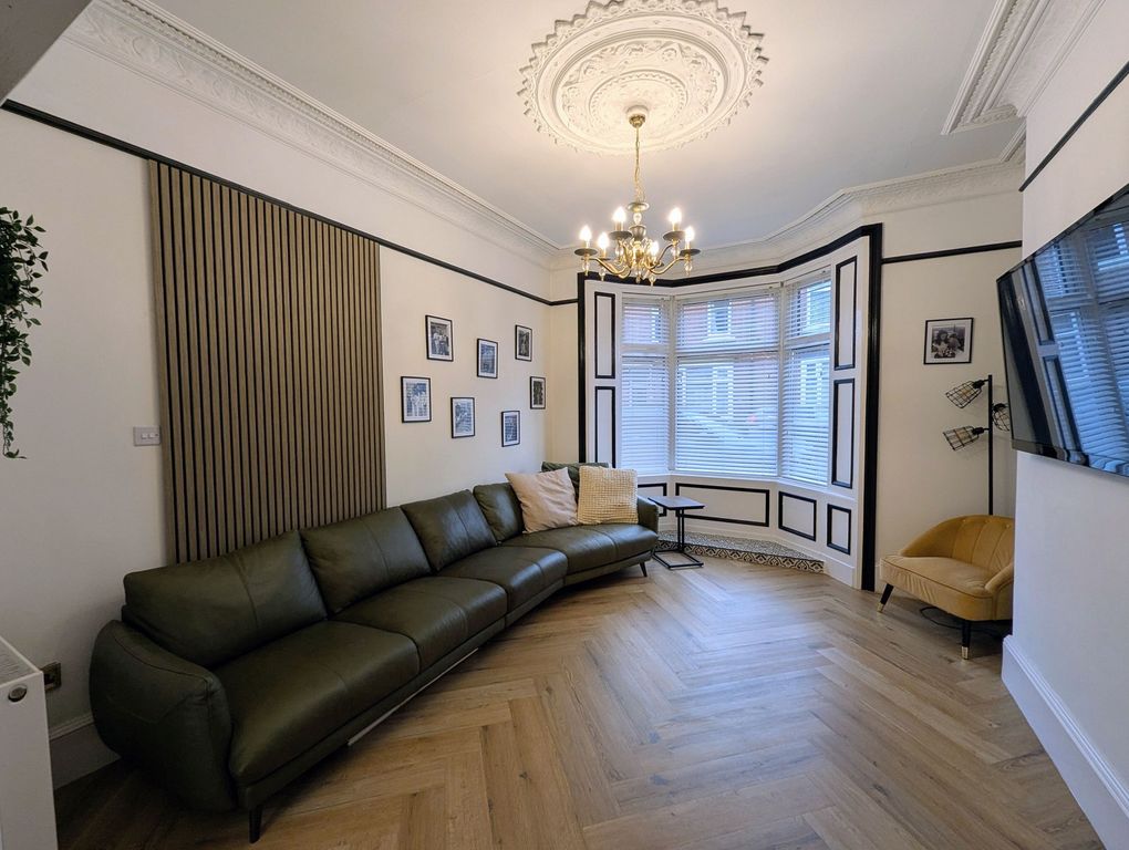 Property photo 3 of 24