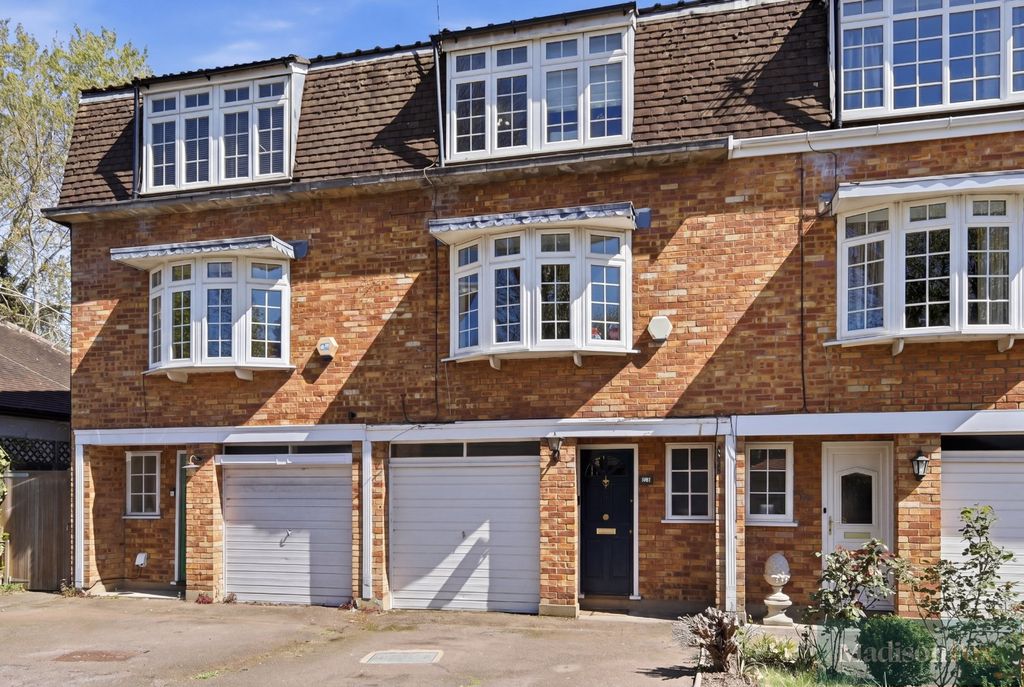 Property photo 1 of 31 Picture No. 05