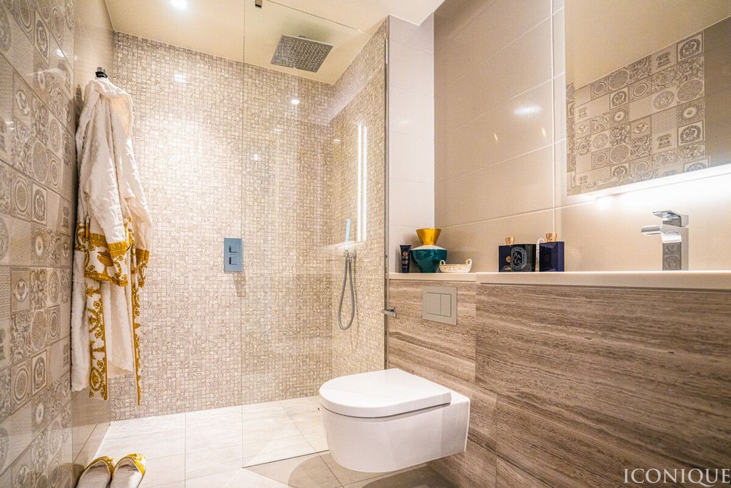 Property photo 1 of 31