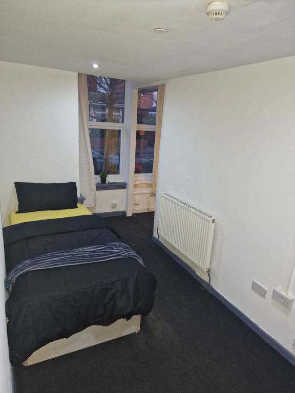 Property photo 1 of 4