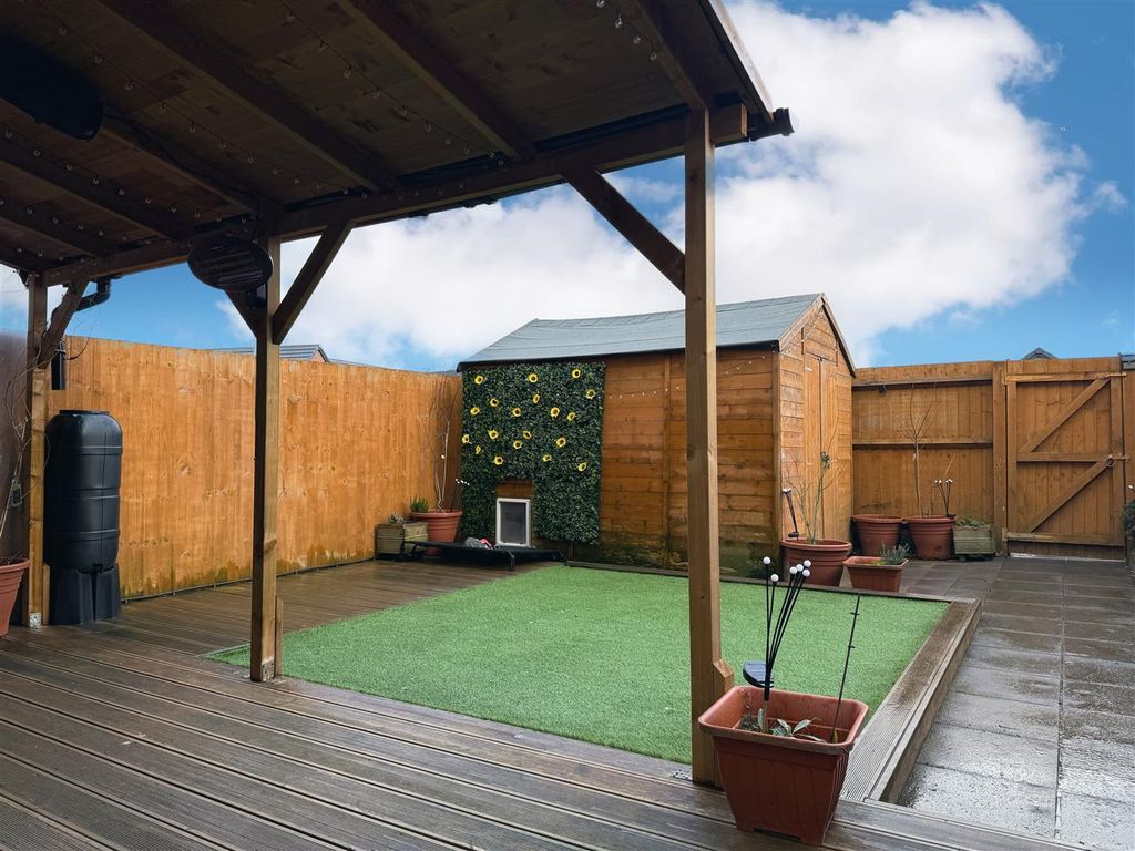 Property photo 3 of 15 A27D86C9-Adae-43Fe-A7Bf-296Db8076F6C.Jpg