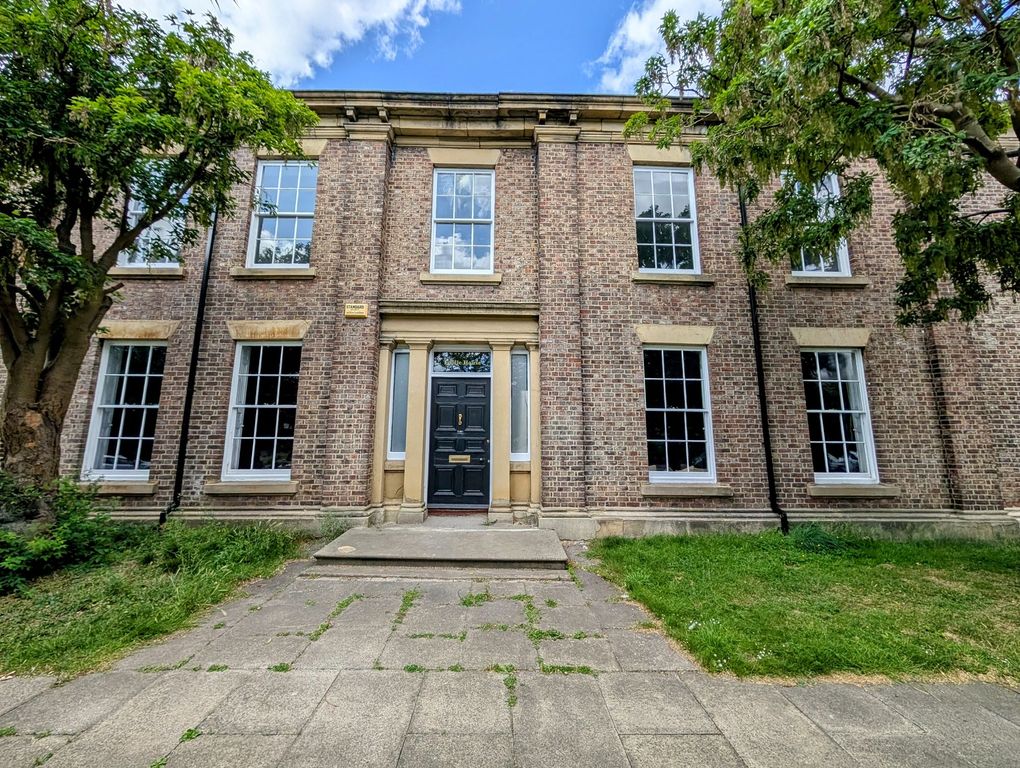 Property photo 1 of 50