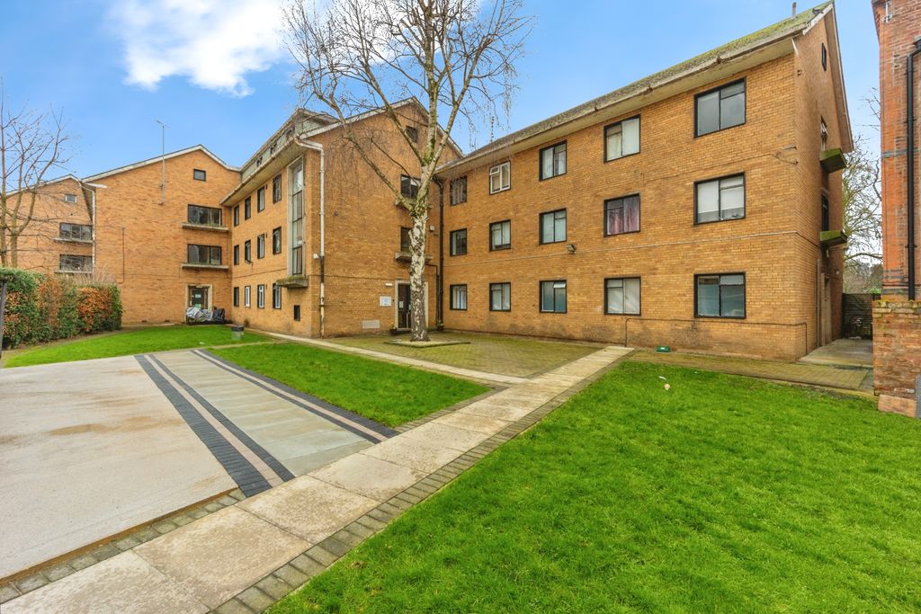 Property photo 1 of 15