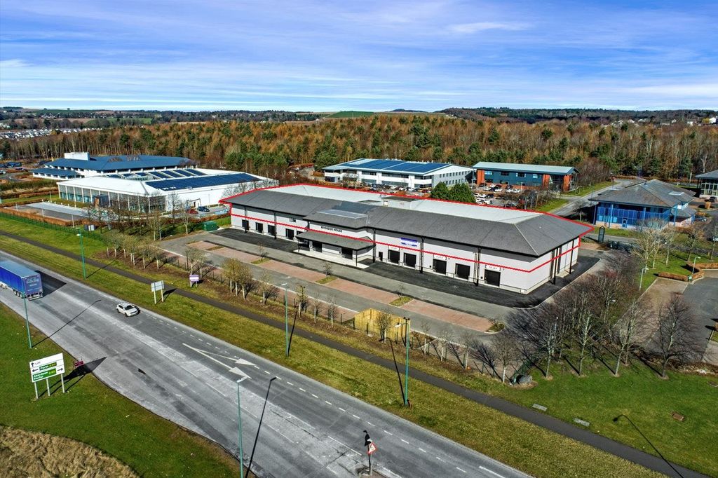 Property photo 1 of 3 First Floor External 001.Jpg