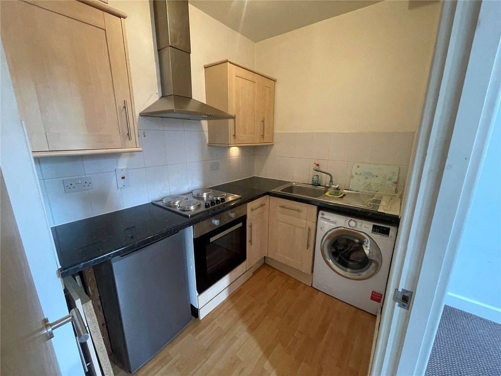 Property photo 2 of 5 Picture No. 09