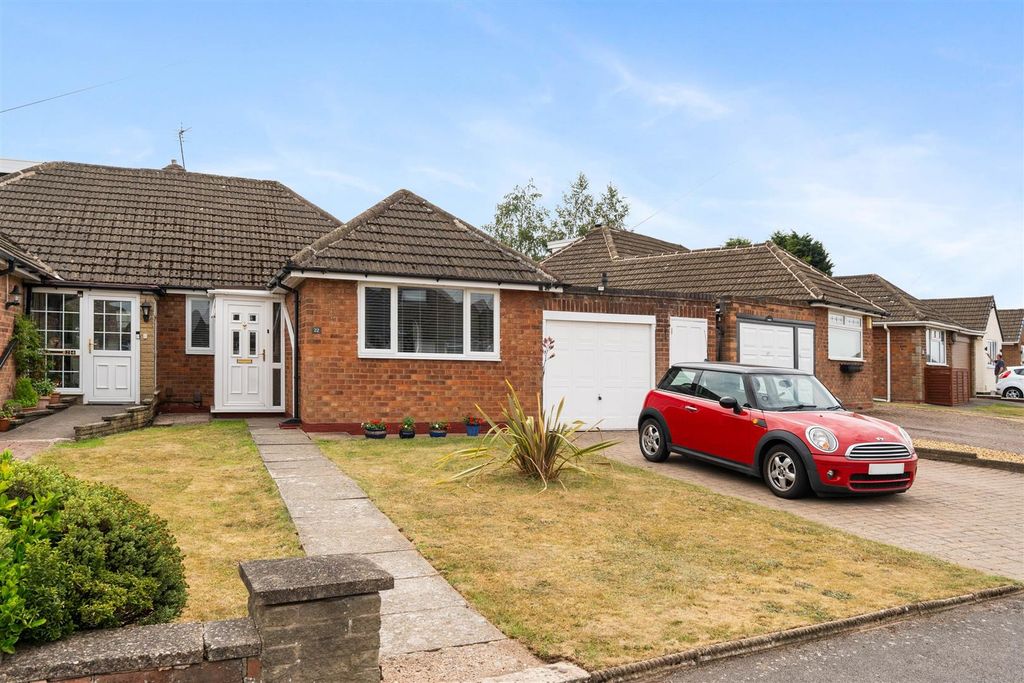 Property photo 3 of 16 22 Langley Rise, Solihull, B92 9Dn_09721-2.Jpg