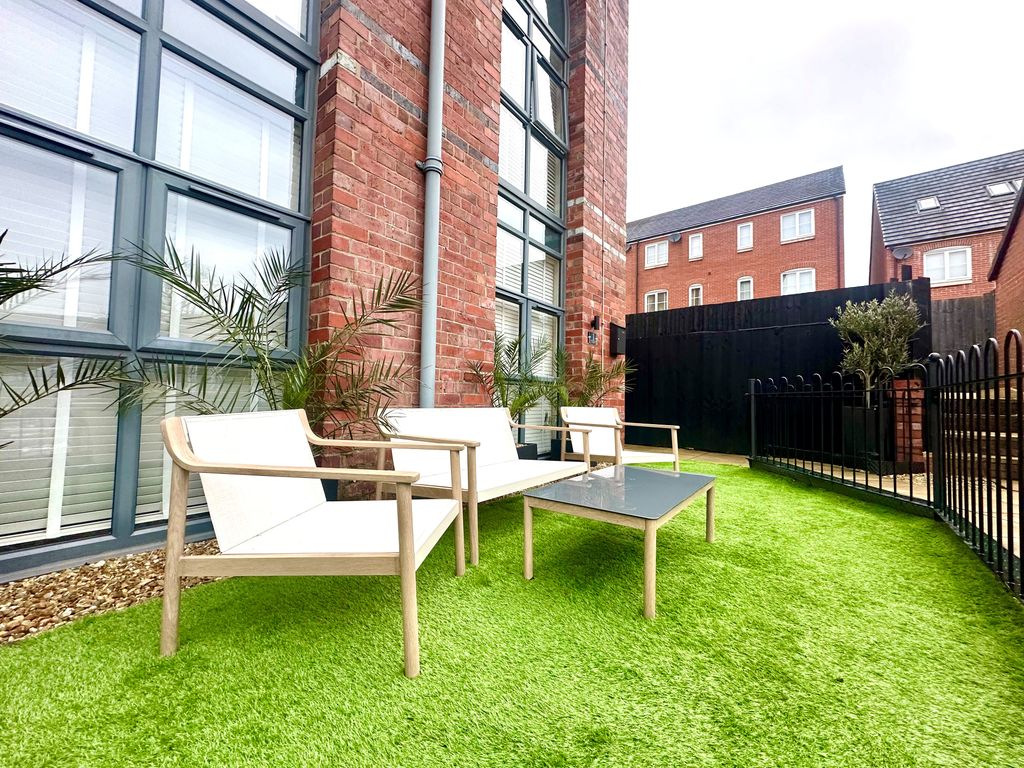 Property photo 3 of 27